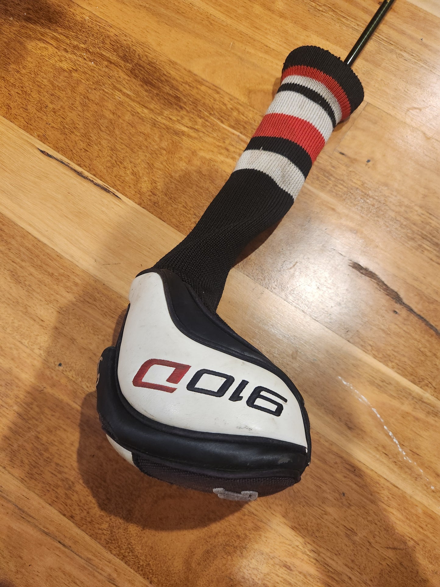 TITLEIST D910 9.5° DRIVER STIFF SHAFT