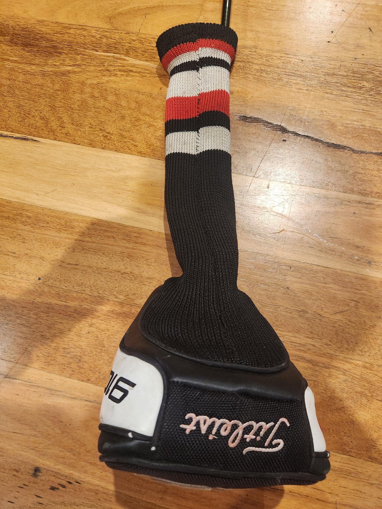 TITLEIST D910 9.5° DRIVER STIFF SHAFT