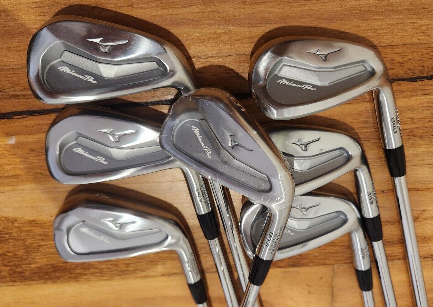 MIZUNO PRO 243 IRONS 4-PW - NIPPON NS PRO MODUS 3 TOUR 120S STIFF FLEX