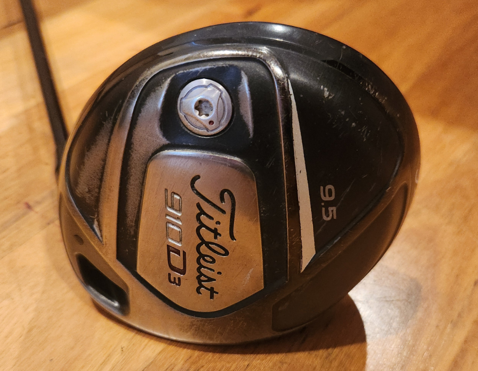 TITLEIST D910 9.5° DRIVER STIFF SHAFT