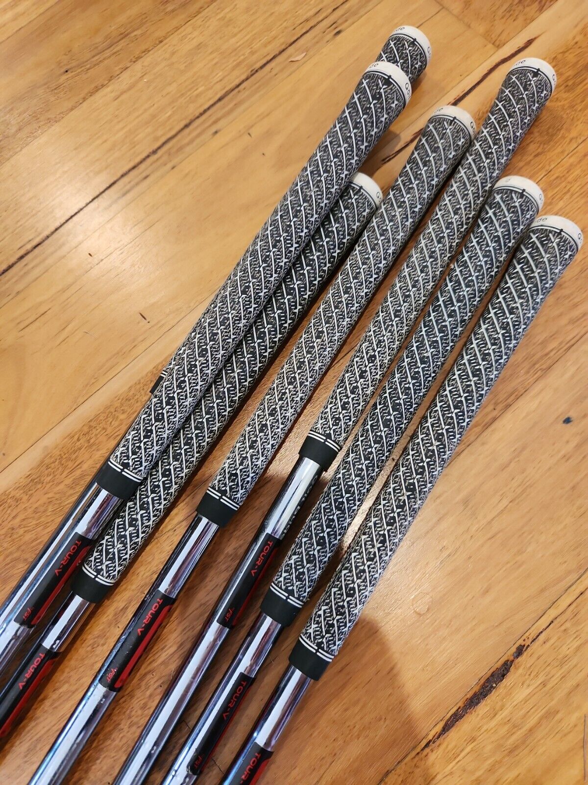 COBRA FLY Z + IRONS 4I-PW - KBS TOUR V SHAFTS