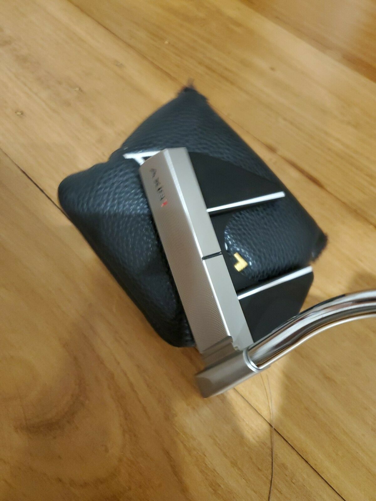 AXIS 1 ROSE PUTTER - Mint Condition