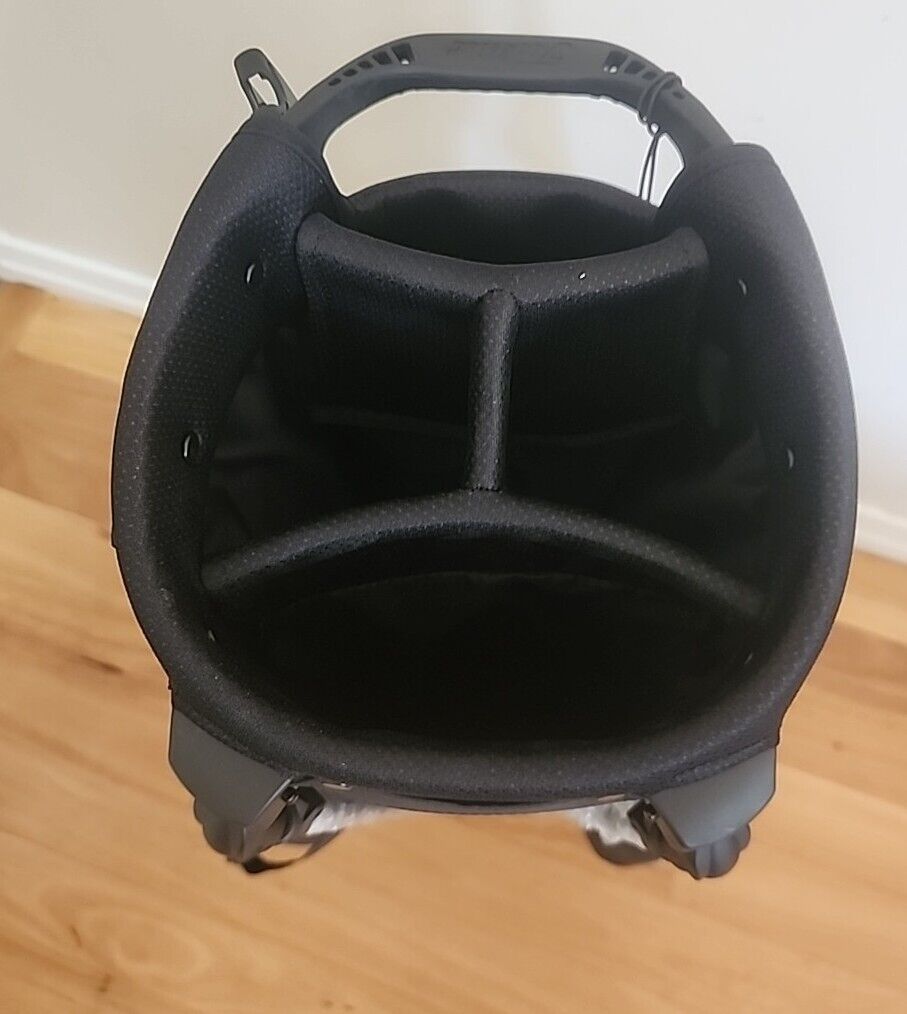 TITLEIST PLAYERS +4 GOLF CARRY STAND BAG - BRAND NEW LIMITED EDITION