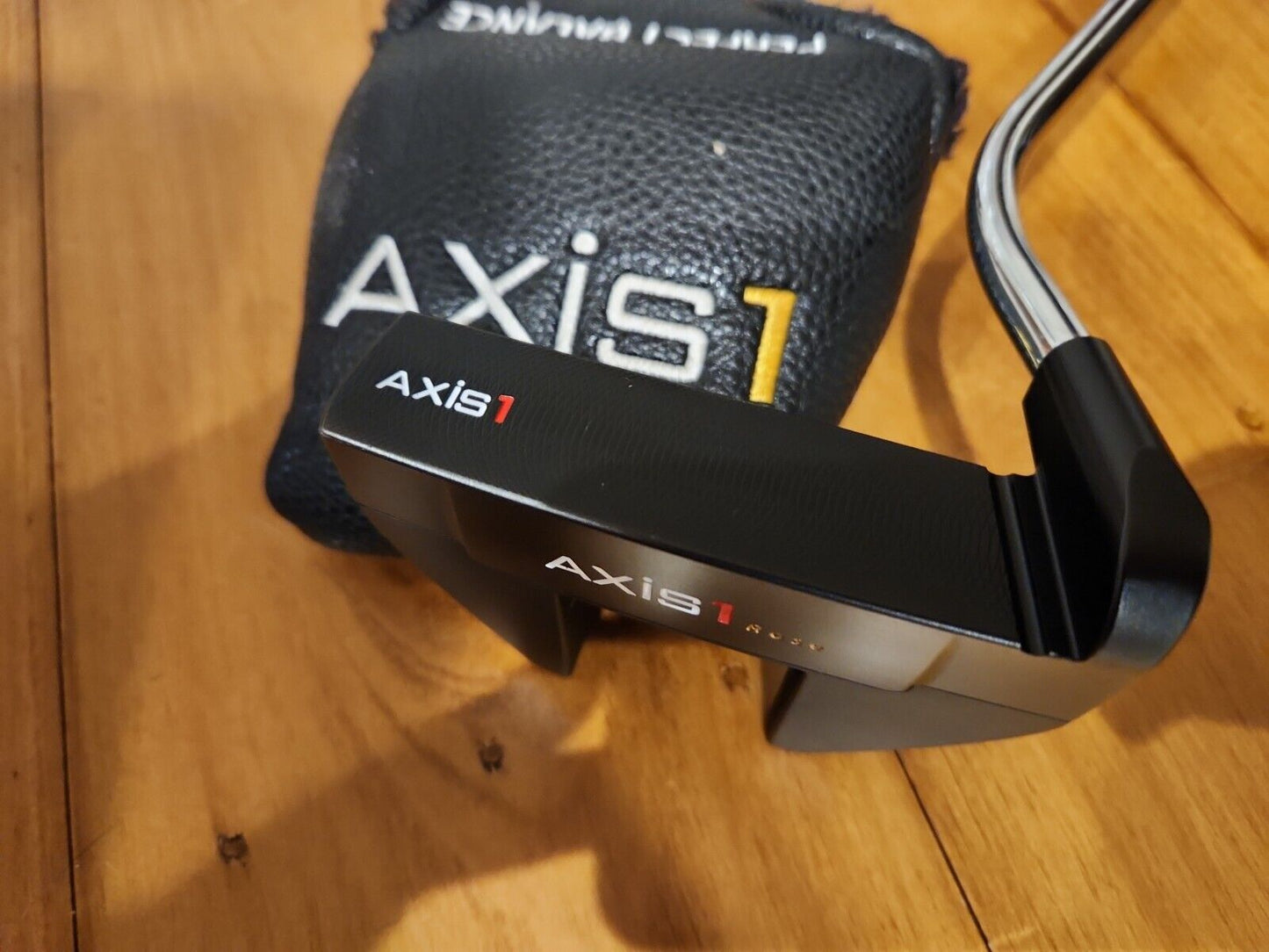AXIS 1 ROSE PUTTER - Mint Condition