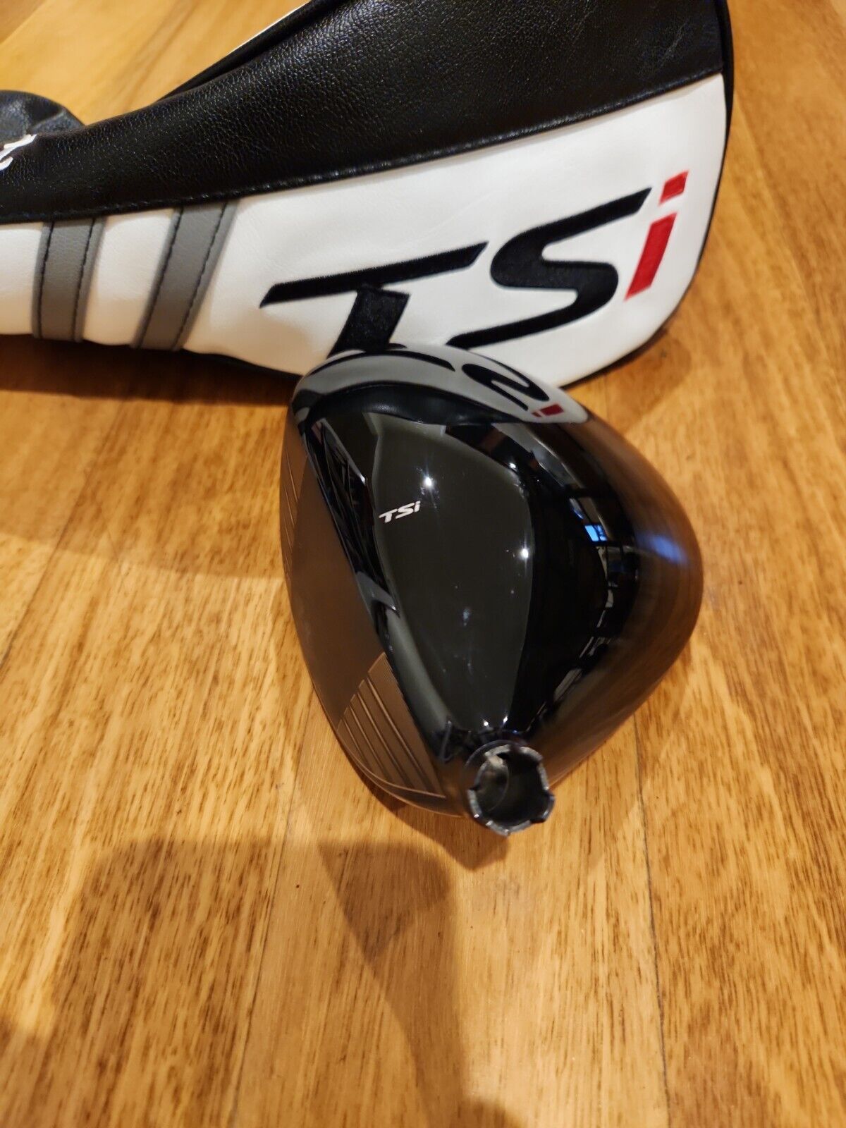 TITLEIST TSi3 9.0° - EXCELLENT CONDITION- DRIVER HEAD