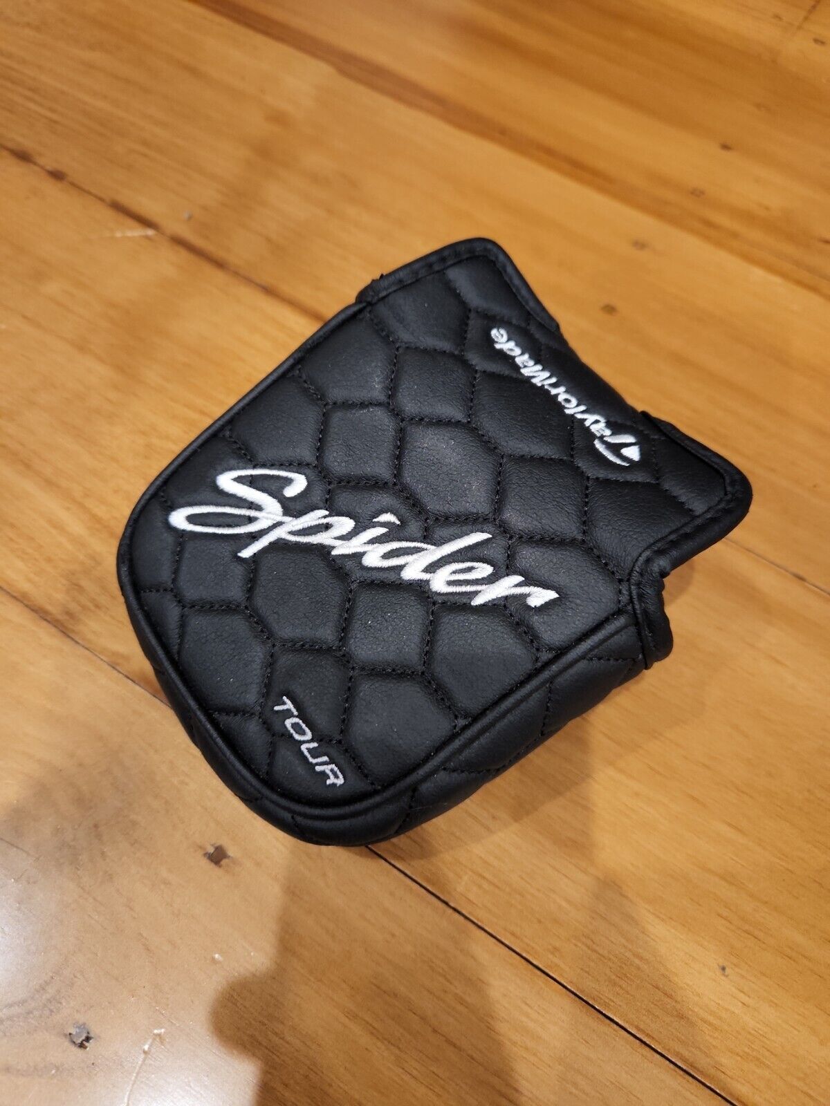 TAYLORMADE SPIDER S GOLF PUTTER - Headcover Included