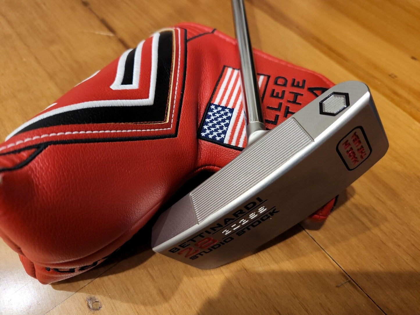 BETTINARDI 28 303SS STUDIO STOCK PUTTER - MINT CONDITION