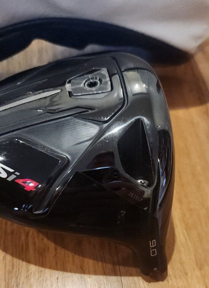 TITLEIST TSi4 9°- DRIVER HEAD ONLY EXCELLENT CONDITION