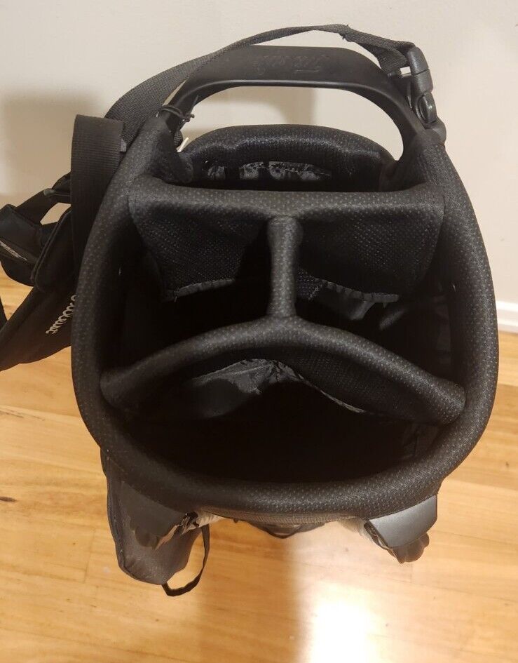 TITLEIST PLAYERS +4 GOLF CARRY STAND BAG - BRAND NEW