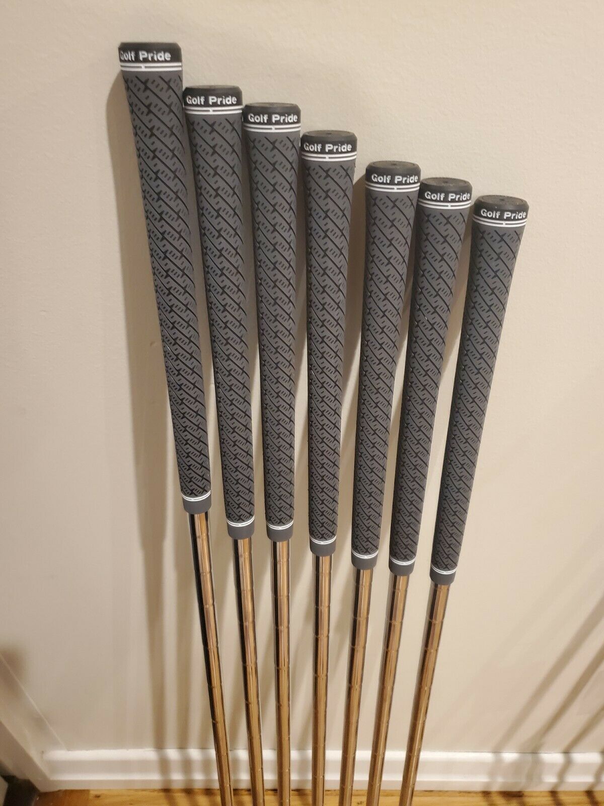 NEW TAYLORMADE P790 2021 IRONS 4-PW - Dynamic Gold 105 S300 Stiff
