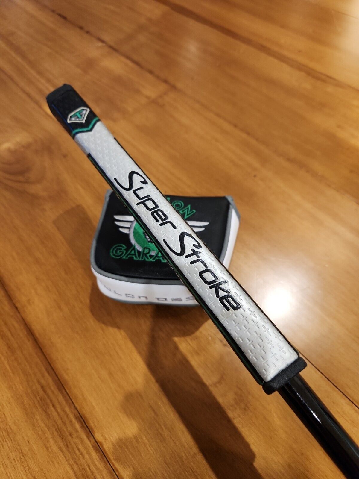 ODYSSEY TOULON GARAGE TOUR DESIGN MEMPHIS PUTTER T40 - EXCELLENT CONDITION