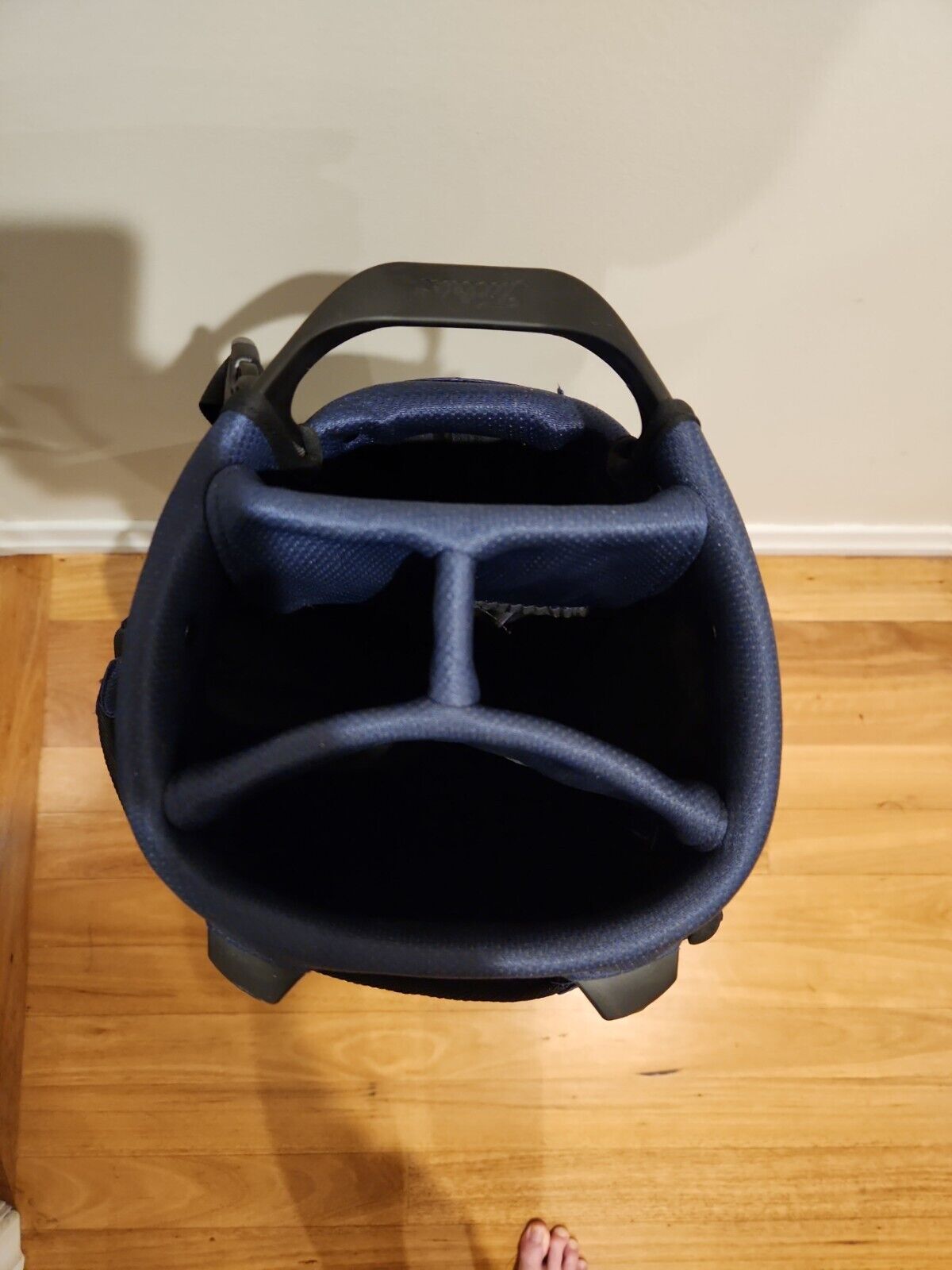 TITLEIST STA DRY +4 GOLF CARRY STAND BAG - BRAND NEW