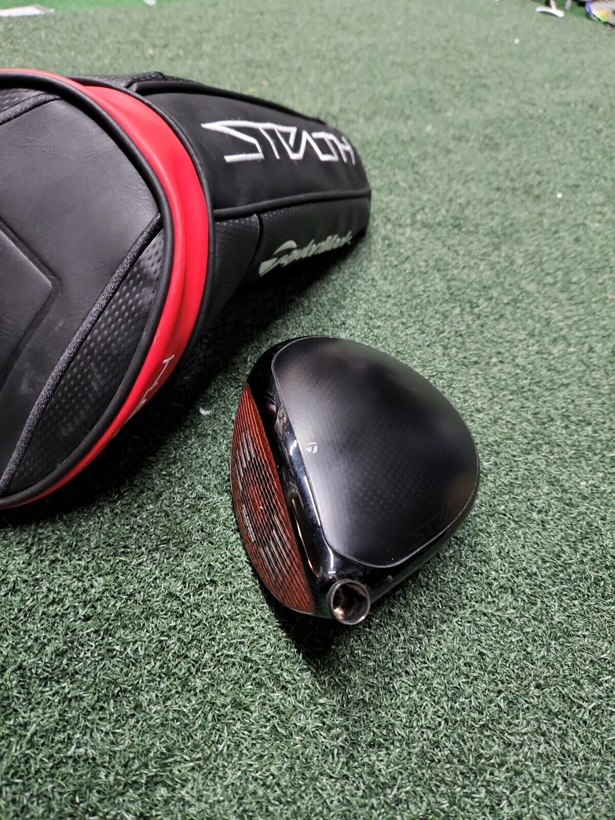 TAYLORMADE STEALTH PLUS + 10.5° DRIVER EXCELLENT CONDITION CARONWOOD TWIST FACE