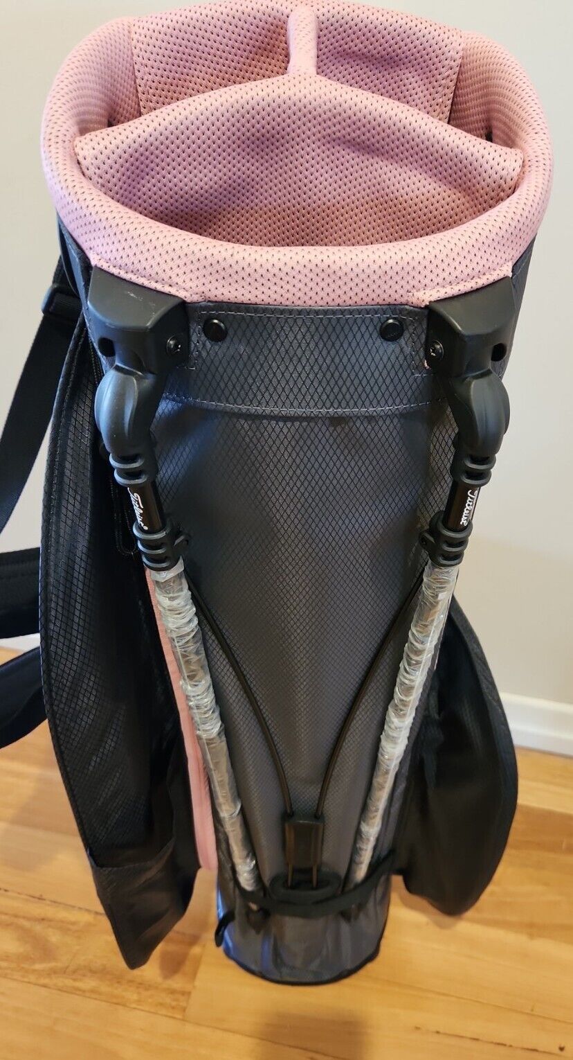 TITLEIST STA DRY +4 GOLF CARRY STAND BAG - BRAND NEW