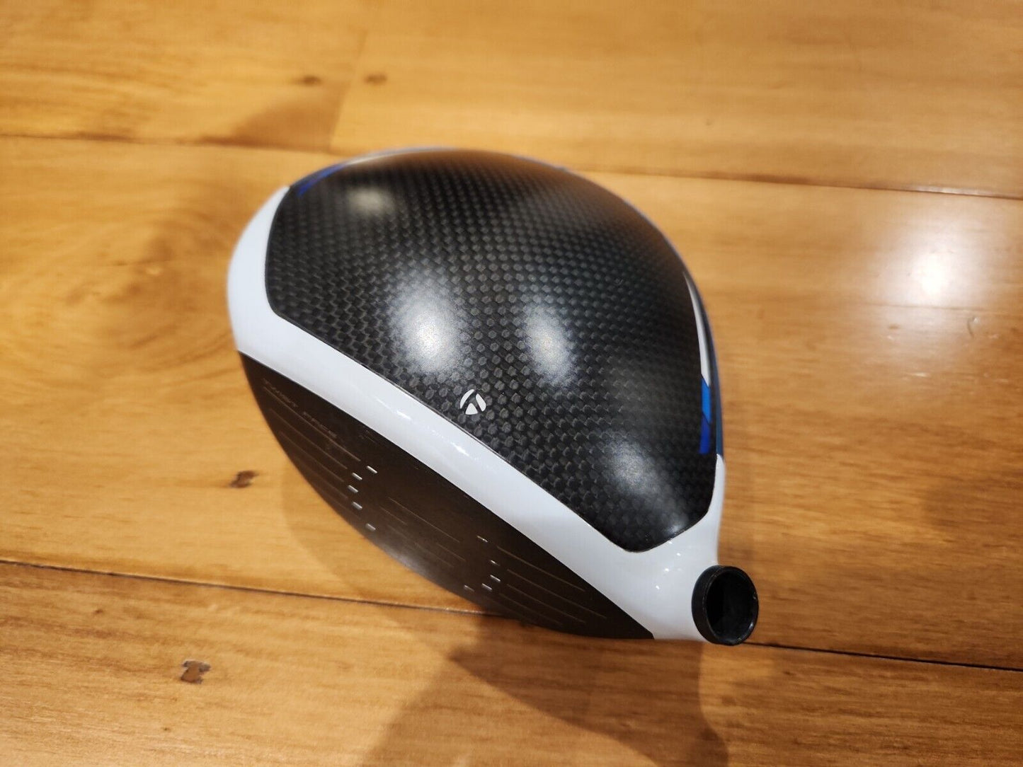 TAYLORMADE SIM 2 9° DRIVER TOUR ISSUE + T SERIAL MINT CONDITION