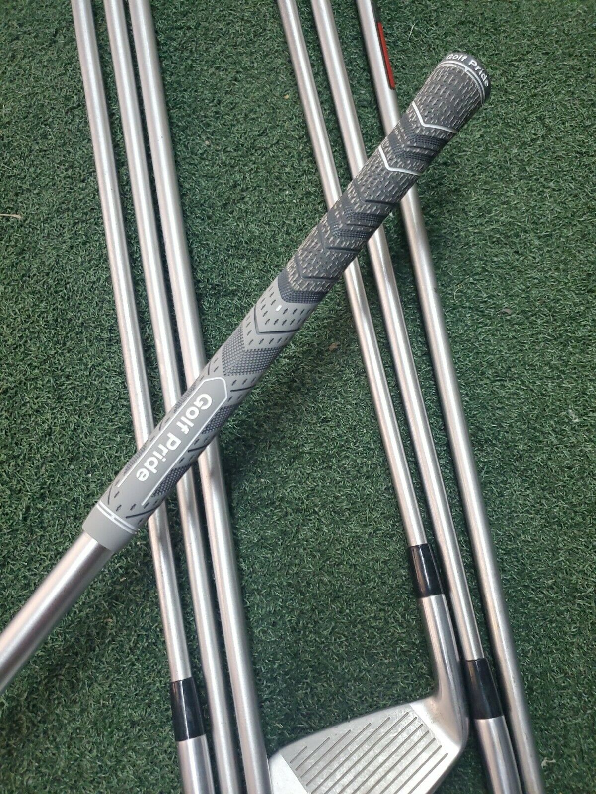 MIZUNO JPX921 TOUR IRONS 4I-PW - KBS C-TAPER 130X - T20 46° P WEDGE - GOLF