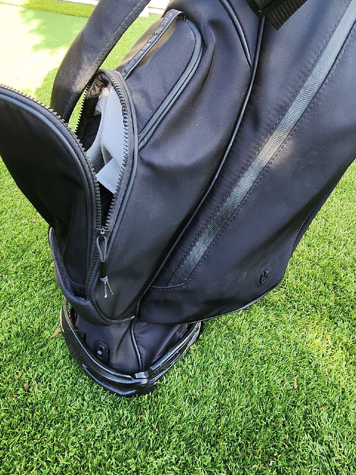 VESSEL GOLF CARRY STAND BAG - VERY GOOD CONDITION
