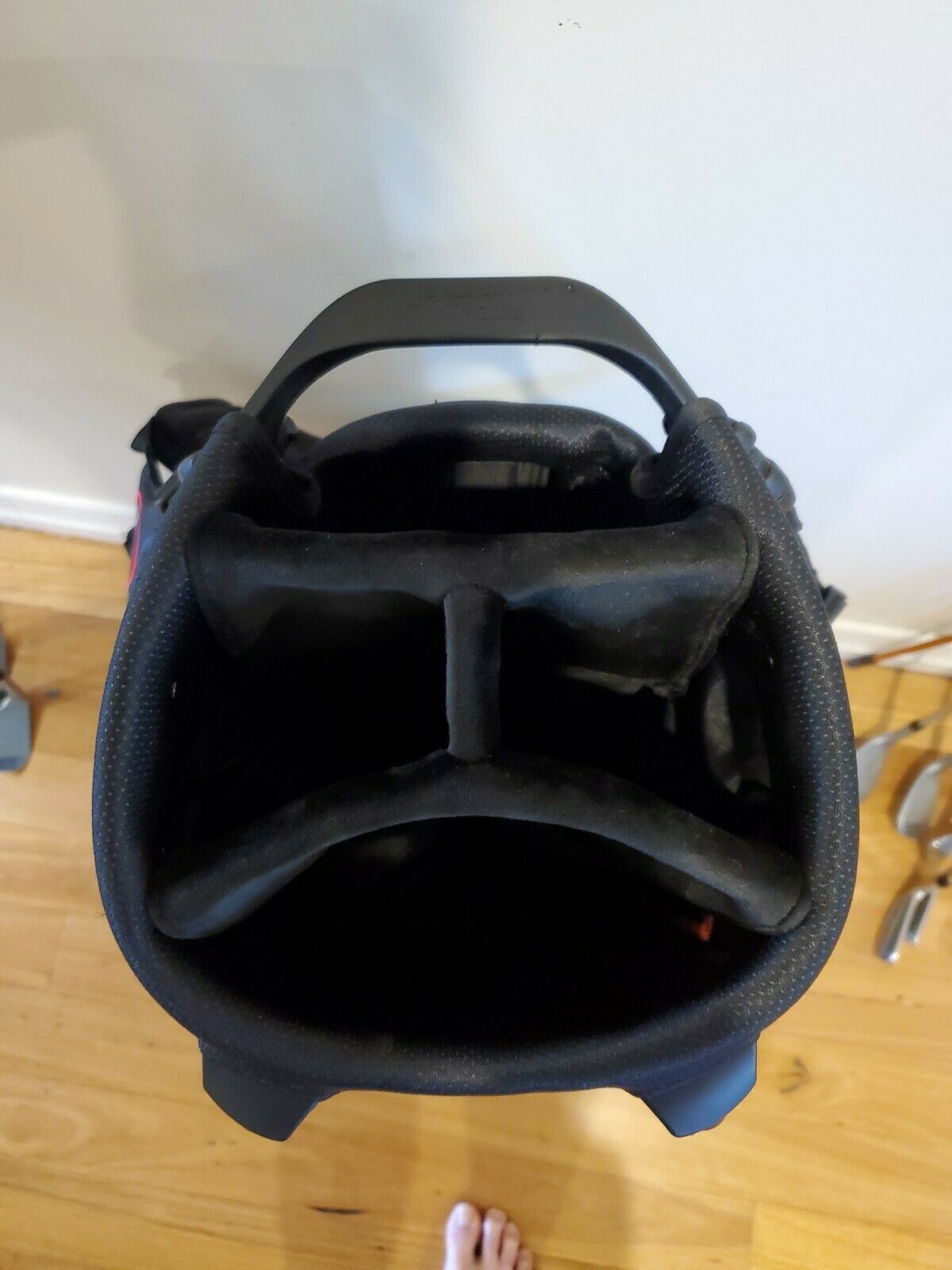 TITLEIST STA DRY +4 GOLF CARRY STAND BAG - MINT CONDITION