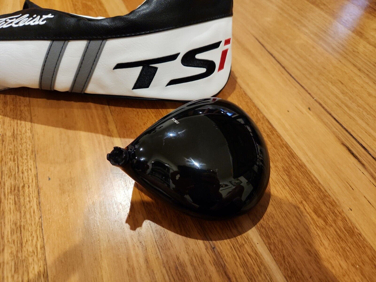 TITLEIST TSi4 9° - TOUR ISSUE T SERIAL- DRIVER HEAD