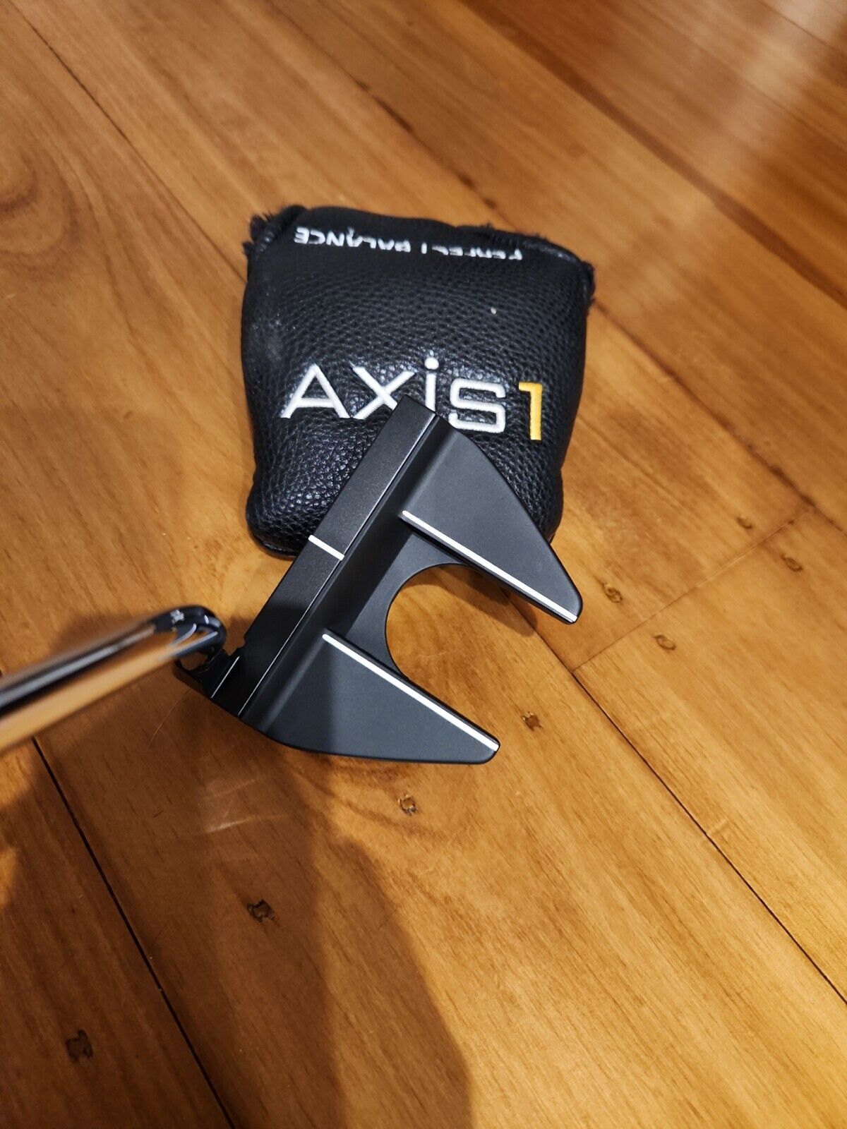 AXIS 1 ROSE PUTTER - Mint Condition