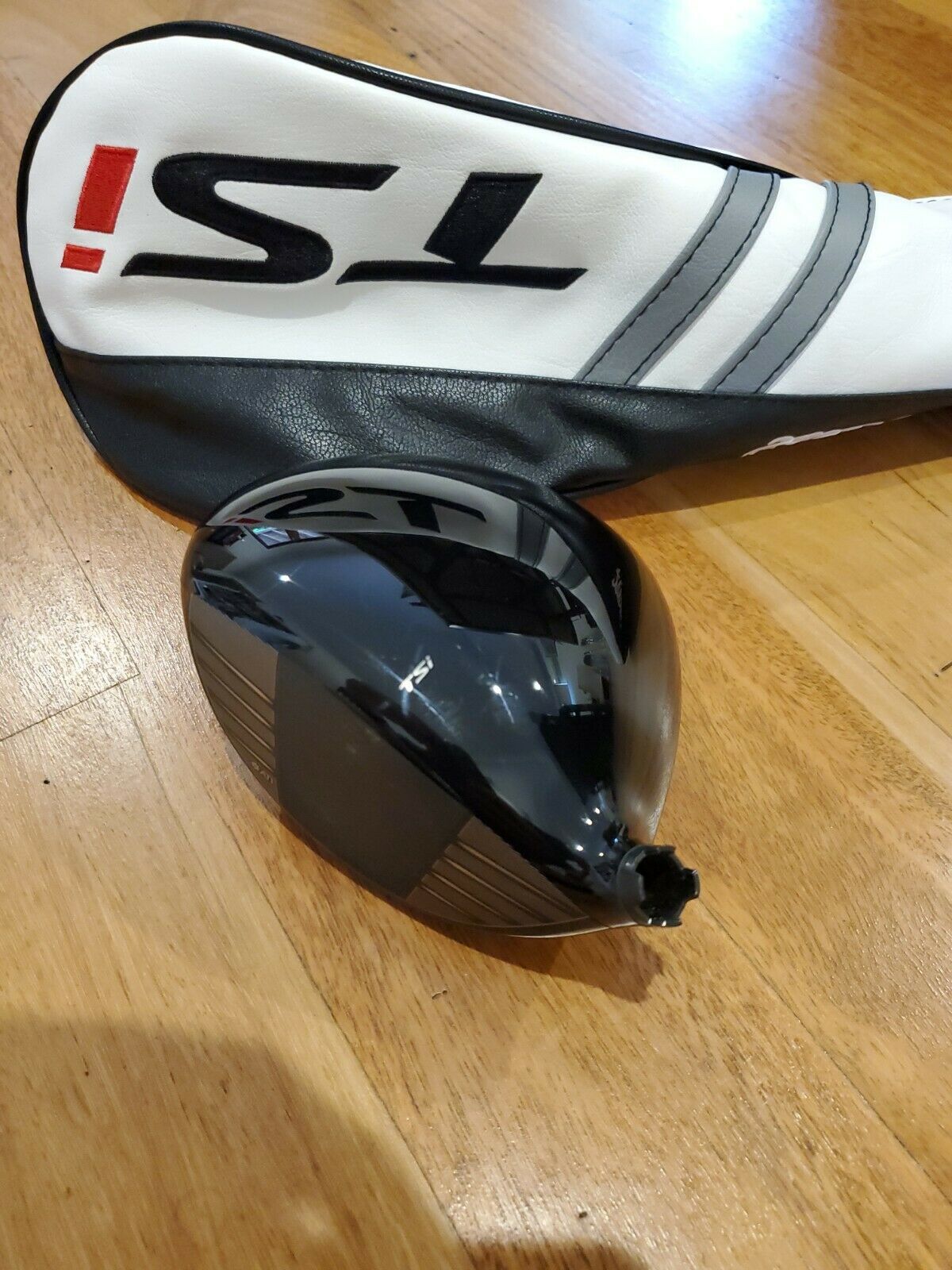 TITLEIST TSi2 9.0° - MINT CONDITION- DRIVER HEAD