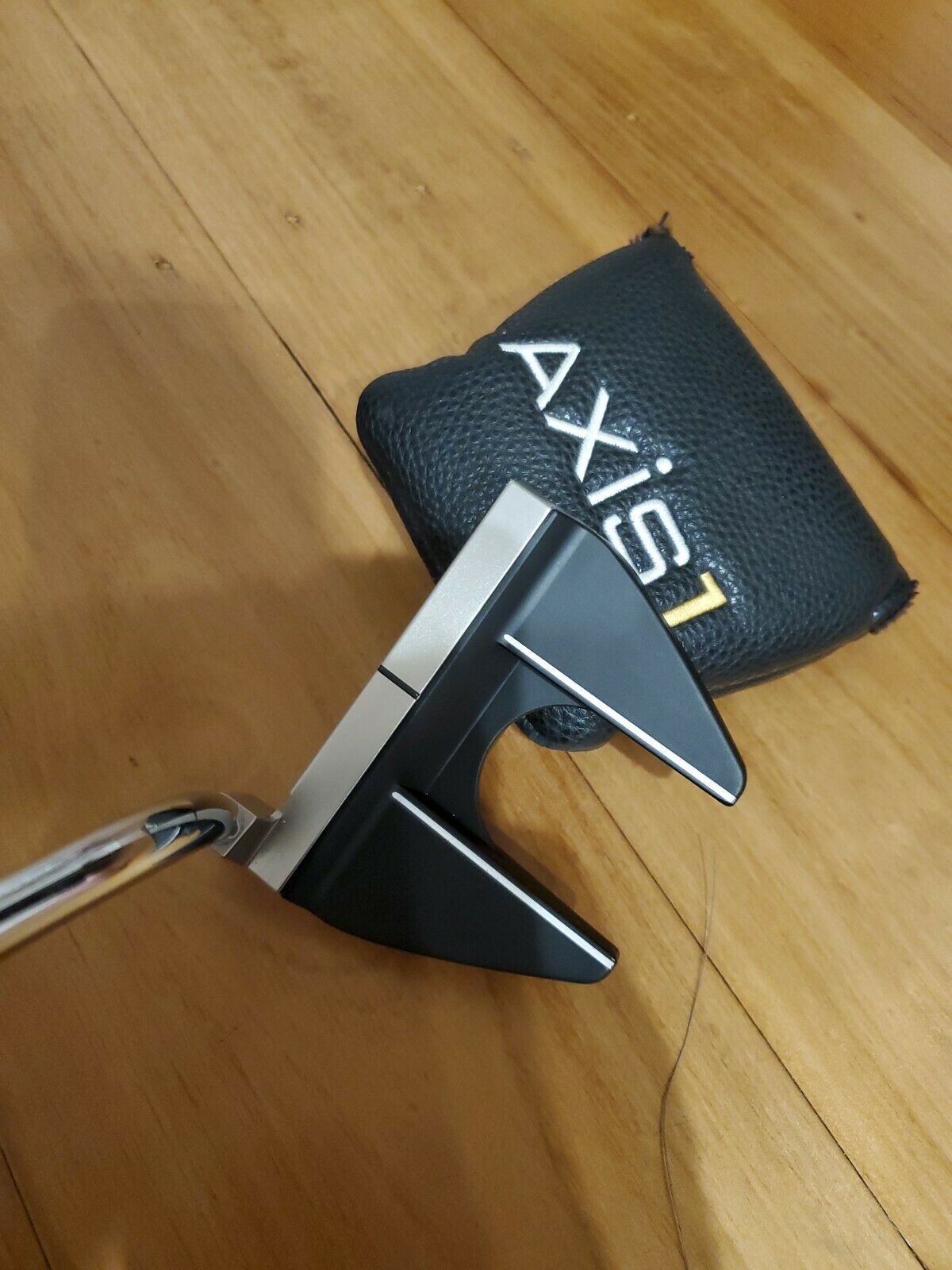 AXIS 1 ROSE PUTTER - Mint Condition