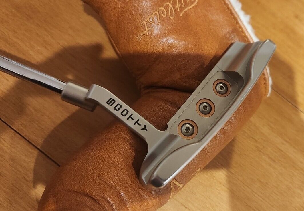 SCOTTY CAMERON NEWPORT HAND CRAFTED MILLED Titleist PUTTER - BUTTON BACK