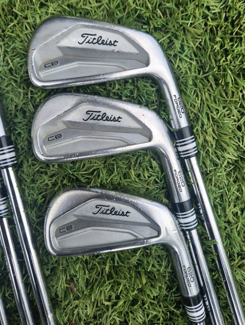TITLEIST 620CB FORGED IRONS IRONS 4-PW - KBS TOUR 130X EXTRA STIFF SHAFTS2