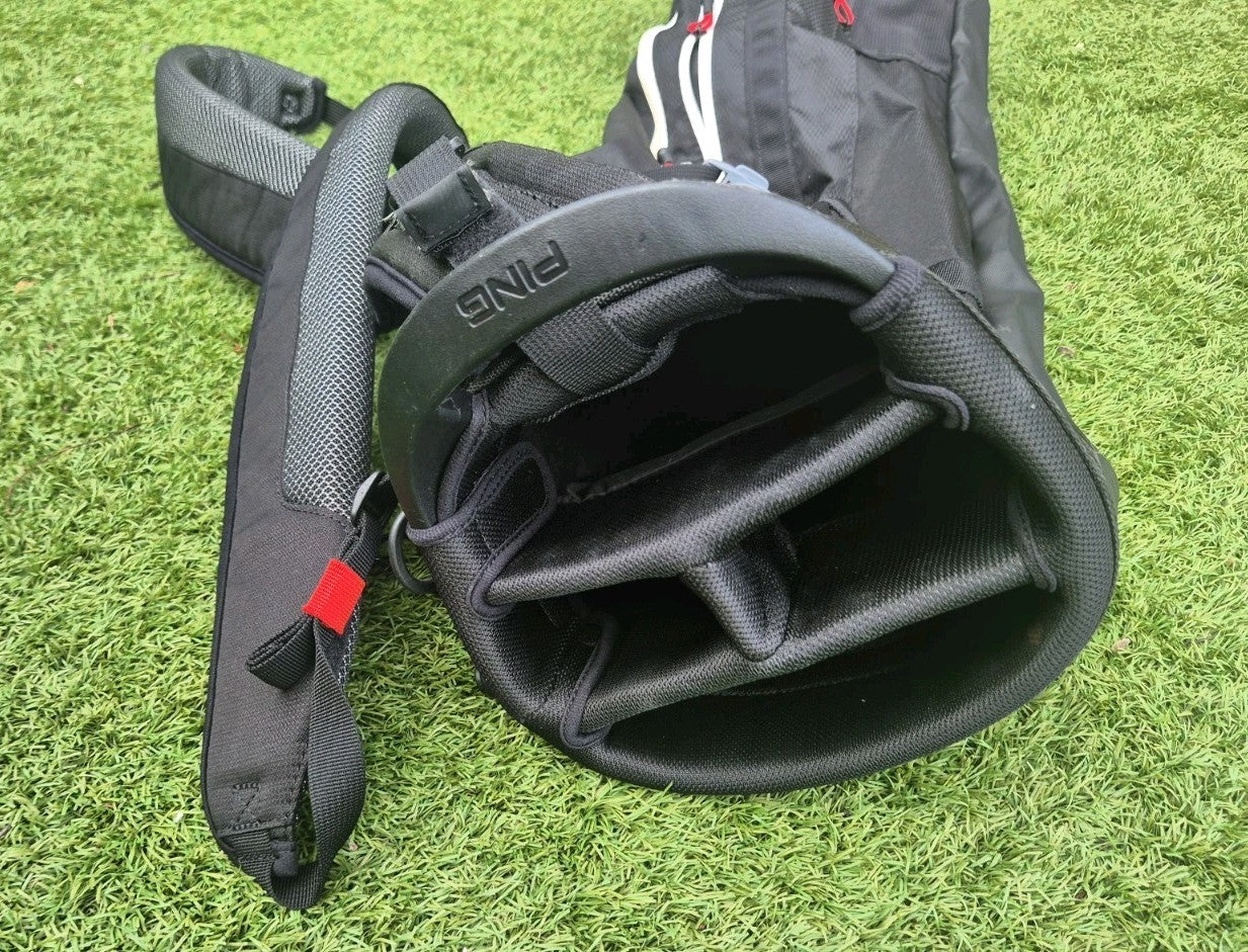 ️ TITLEIST CARRY / KICK STAND BAG2