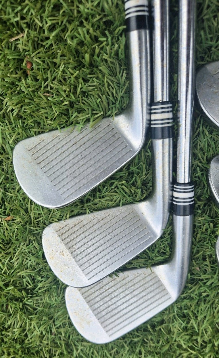 TITLEIST 620CB FORGED IRONS IRONS 4-PW - KBS TOUR 130X EXTRA STIFF SHAFTS4