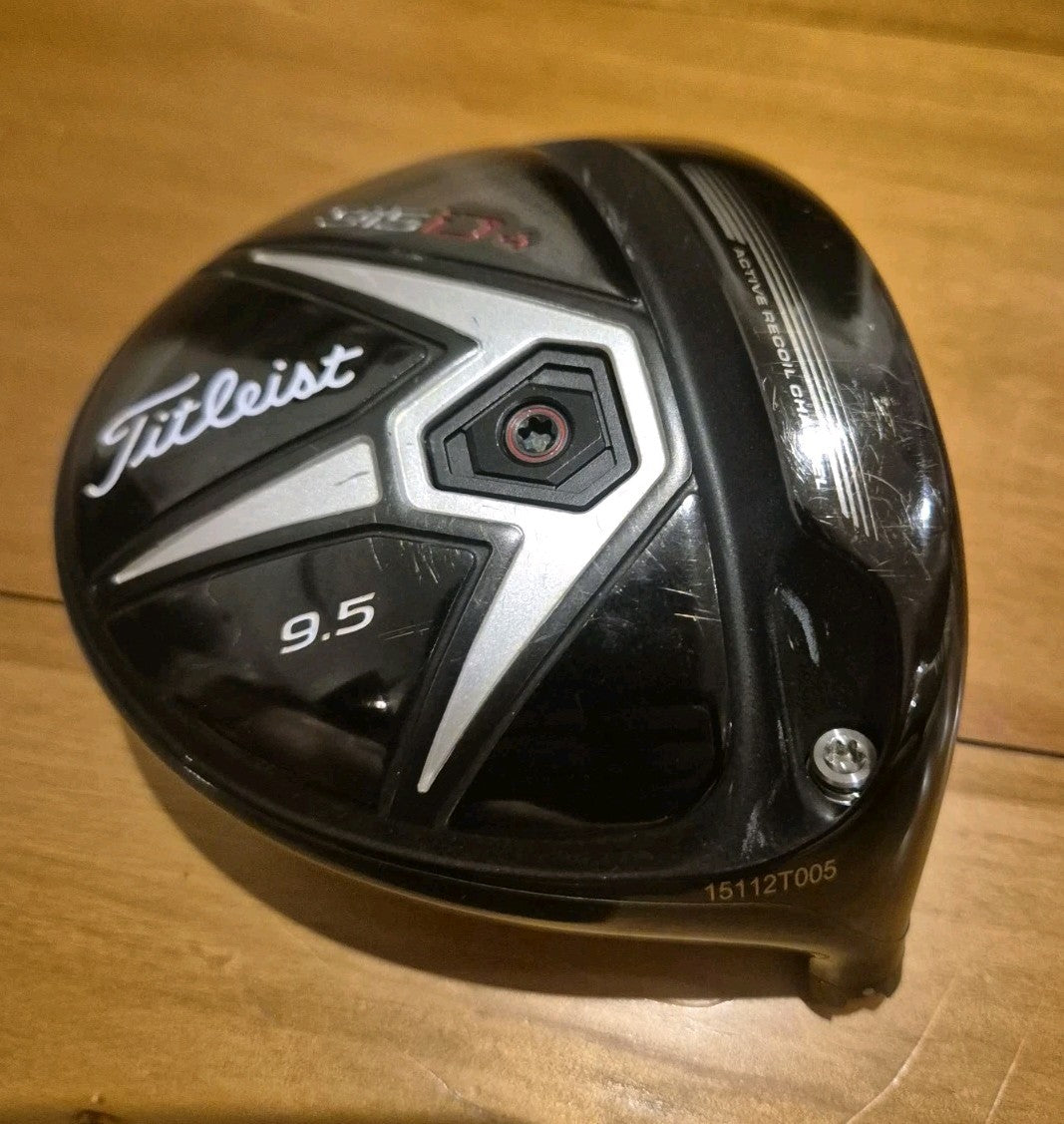 TITLEIST 915 D4 9.5° - TOUR ISSUE - DRIVER HEAD ONLY0