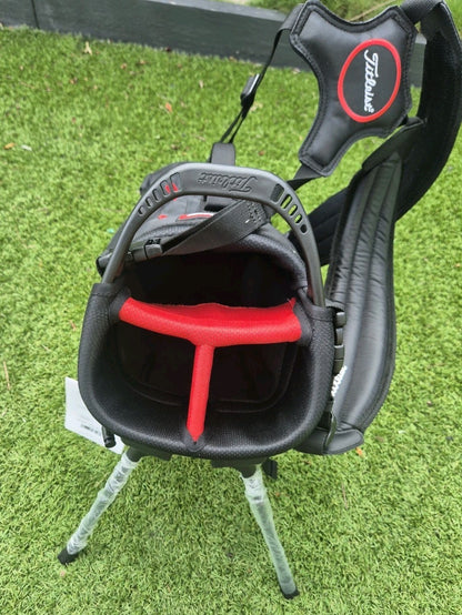 ️ TITLEIST CARRY / KICK STAND BAG3