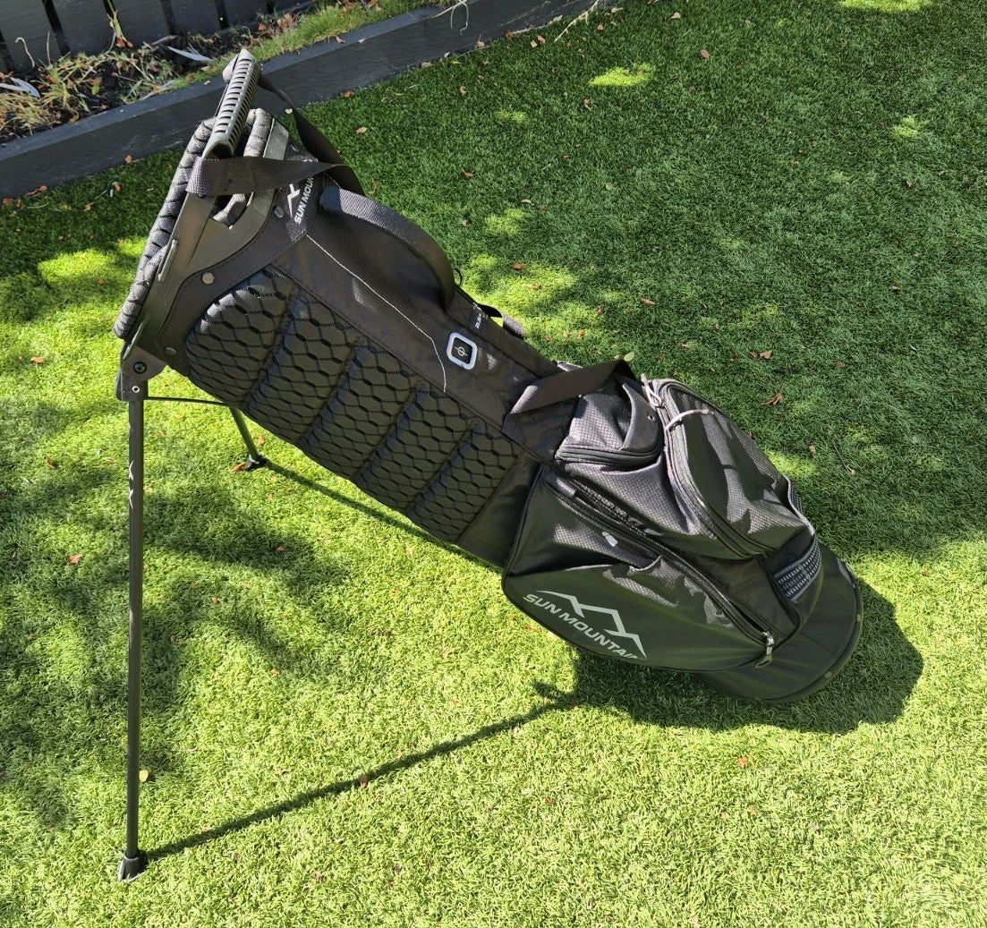 SUN MOUNTAIN 2.5+ GOLF CARRY / STAND BAG  ️ 2