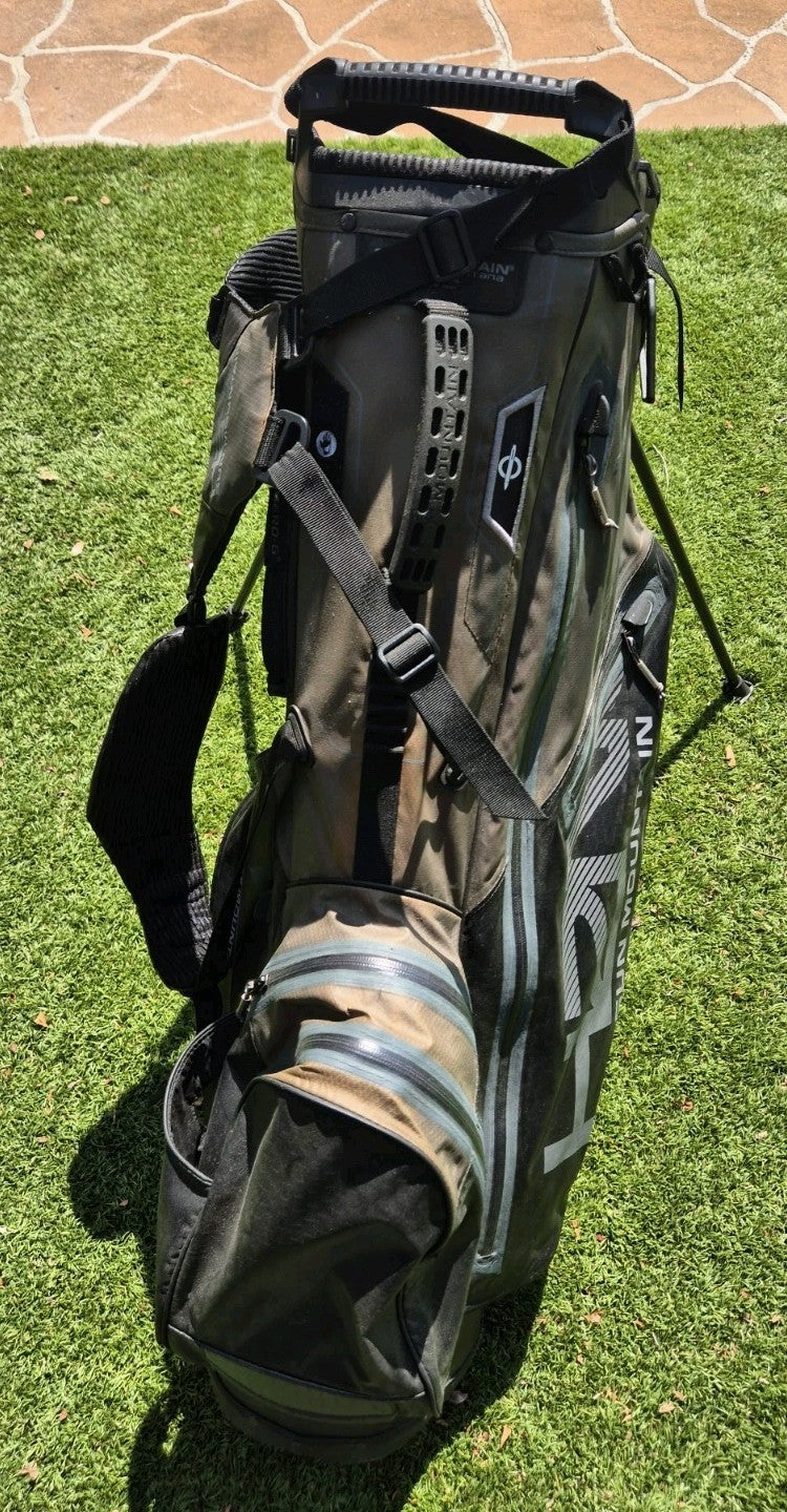 SUN MOUNTAIN GOLF CARRY / STAND BAG ⛳️ 2