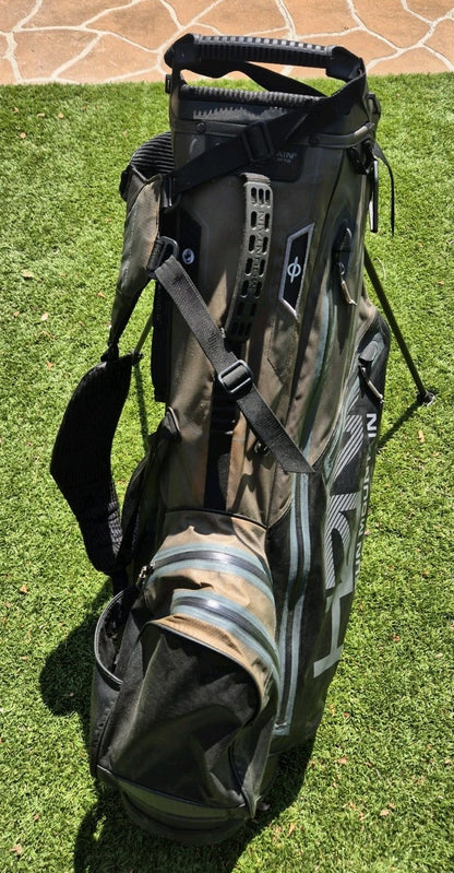 SUN MOUNTAIN GOLF CARRY / STAND BAG ⛳️ 2