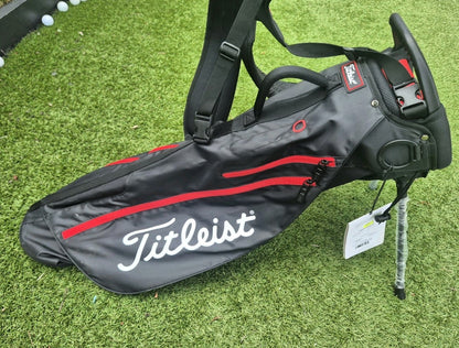 ️ TITLEIST CARRY / KICK STAND BAG0