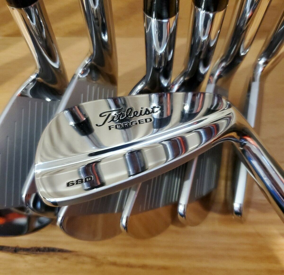 TITLEIST 680 MB TOUR ISSUE X100 DG -  ADAM SCOTT - MINT Condition 3I-PW - 680MB