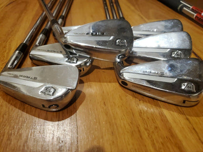 WILSON STAFF FORGED BLADE IRONS 4I-PW -  DG S300 STIFF SHAFTS