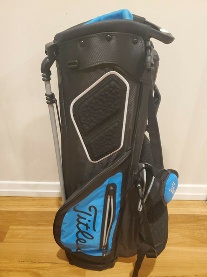 TITLEIST STA DRY +4 GOLF CARRY STAND BAG - MINT CONDITION