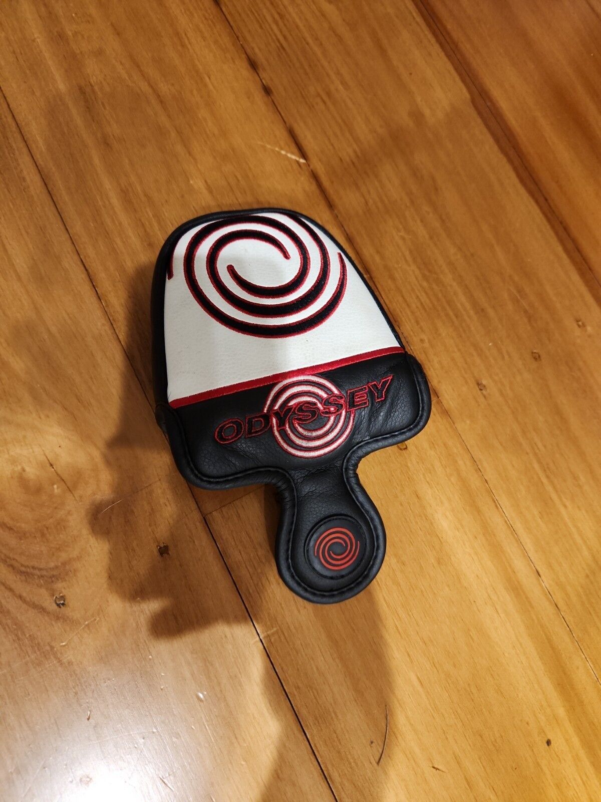 ODYSSEY O WORKS TOUR R-LINE RED PUTTER - VERY GOOD CONDITION