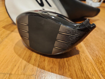 TITLEIST TSR2 9.0° - EXCELLENT CONDITION- DRIVER HEAD