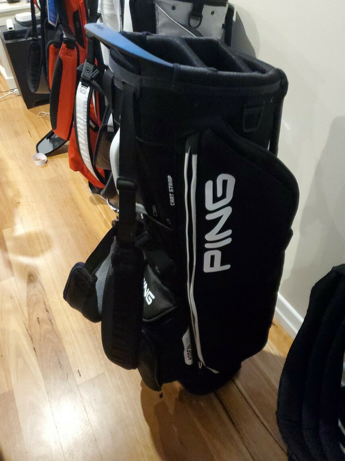 PING HOOFER LITE GOLF CARRY BAG