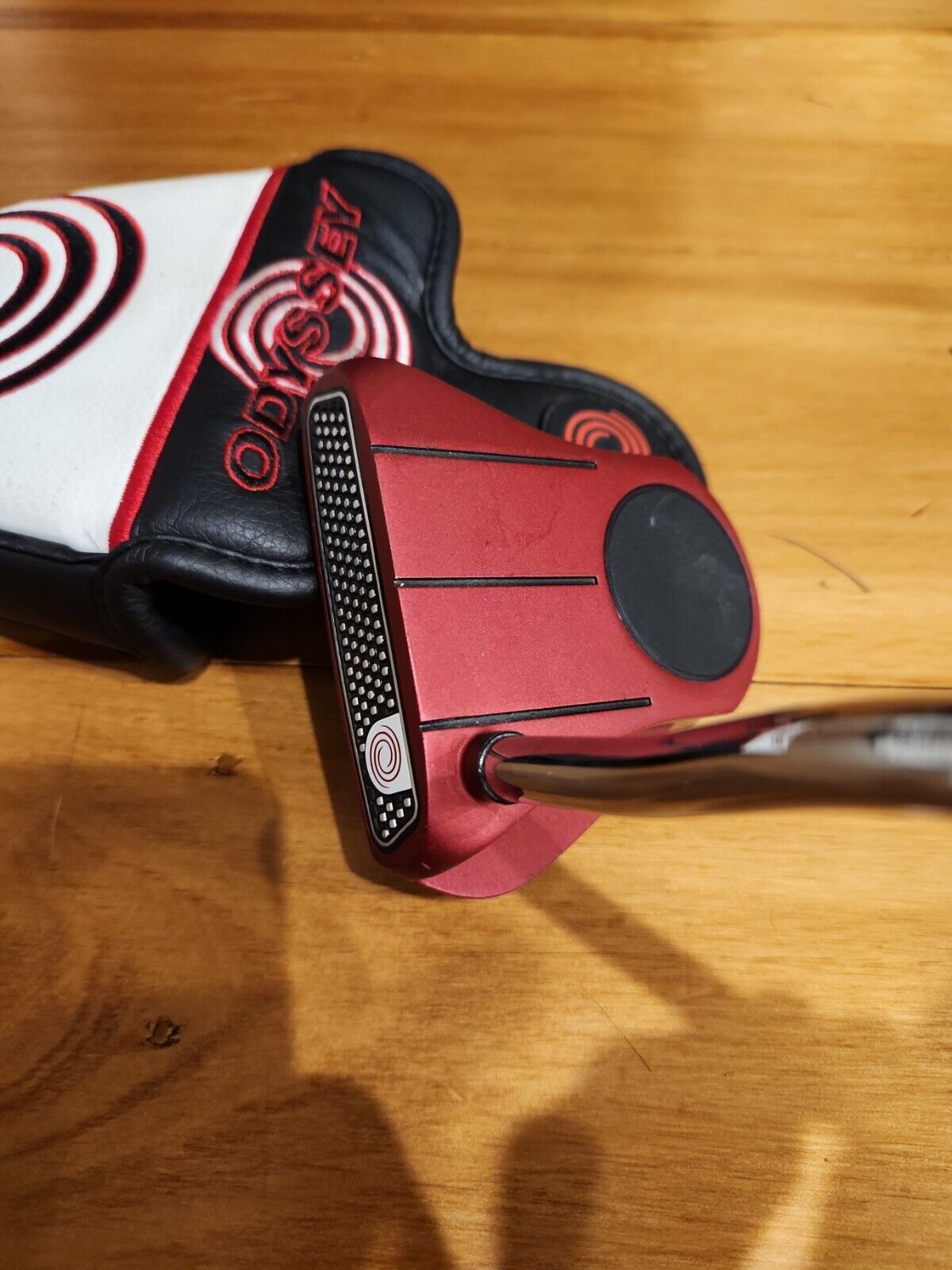 ODYSSEY O WORKS TOUR R-LINE RED PUTTER - VERY GOOD CONDITION