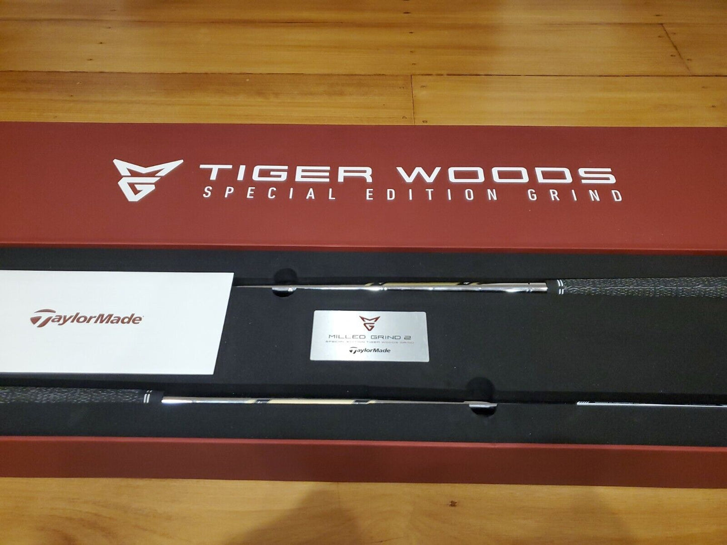 TAYLORMADE TIGER WOODS SPECIAL EDITION MILLED GRIND 2 WEDGE SET BRNAD NEW