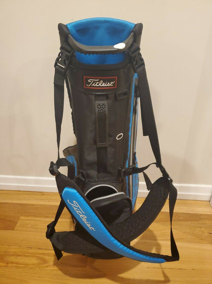 TITLEIST STA DRY +4 GOLF CARRY STAND BAG - MINT CONDITION