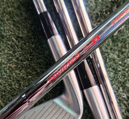 MIZUNO GOLF JPX923 TOUR IRONS 4I-PW - NIPPON MODUS 3 TOUR 120X SHAFTS