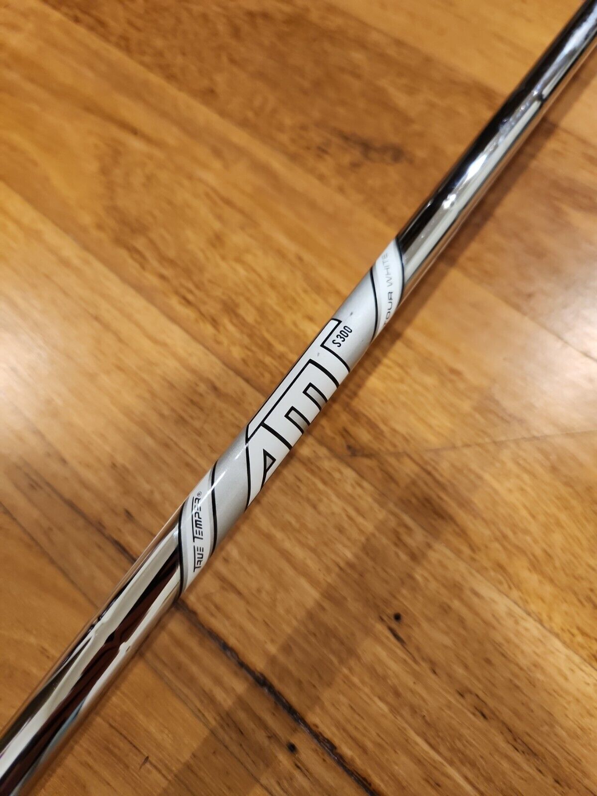 TITLEIST T100S  - 3 IRON - TRUE TEMPER AMT TOUR WHITE S300 STIFF