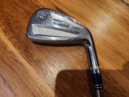 WILSON STAFF- 2 DRIVING IRON 18° - KBS STEEL STIFF SHAFT