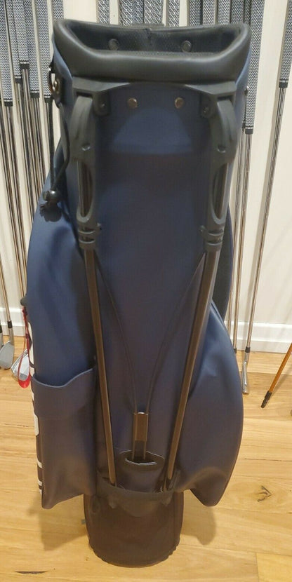 G/FORE G4 GOLF STAND CARRY BAG - RARE ITEM IN MINT CONDITION