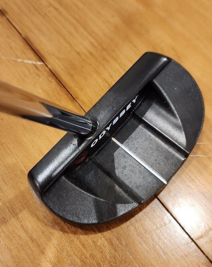 Odyssey WORKS VERSA #9 34in Droitier Putter w/HC 5713 Odyssey WORKS VERSA #9 34in Droitier Putter w/HC 5713